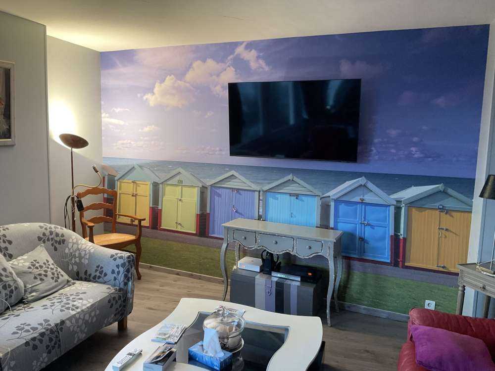 Capanne colorate sulla spiaggia