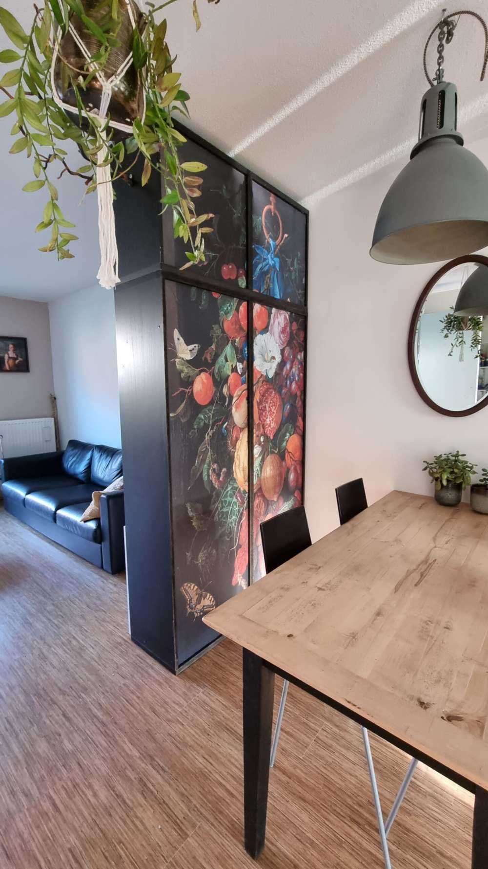 Festone di frutta e fiori