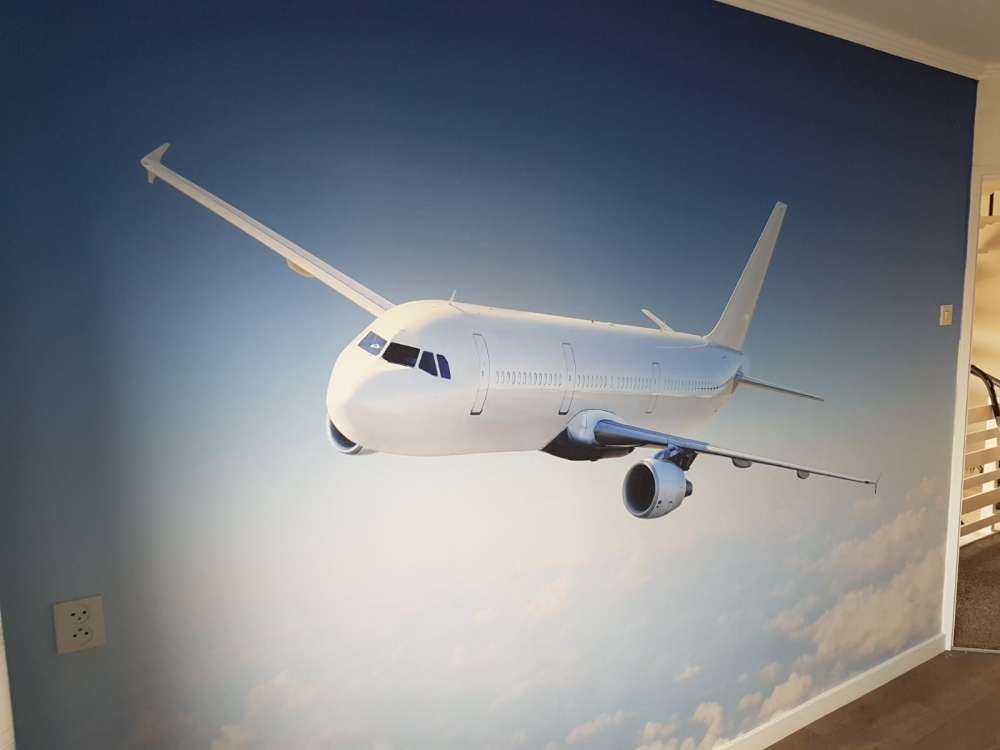 Aereo sopra le nuvole