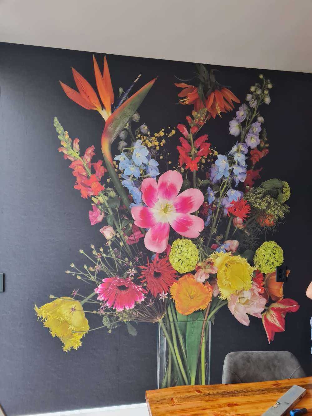 Bouquet di fiori in vaso di vetro