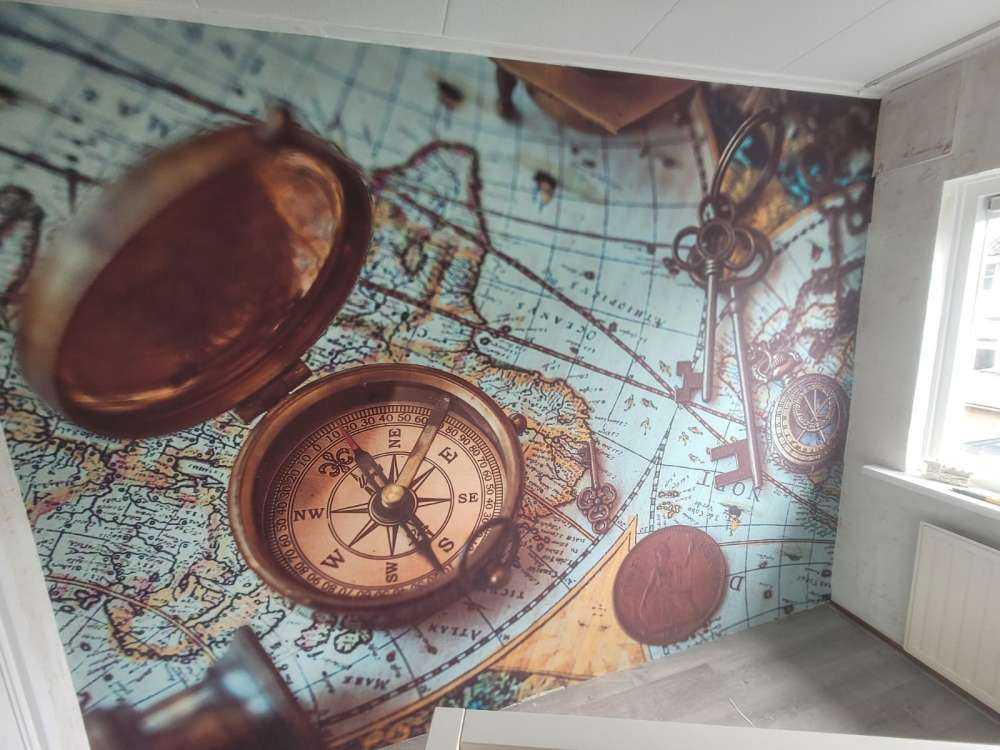 Mappa del mondo vintage con bussola