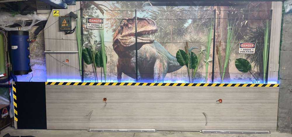 Acrocanthosaurus nella foresta