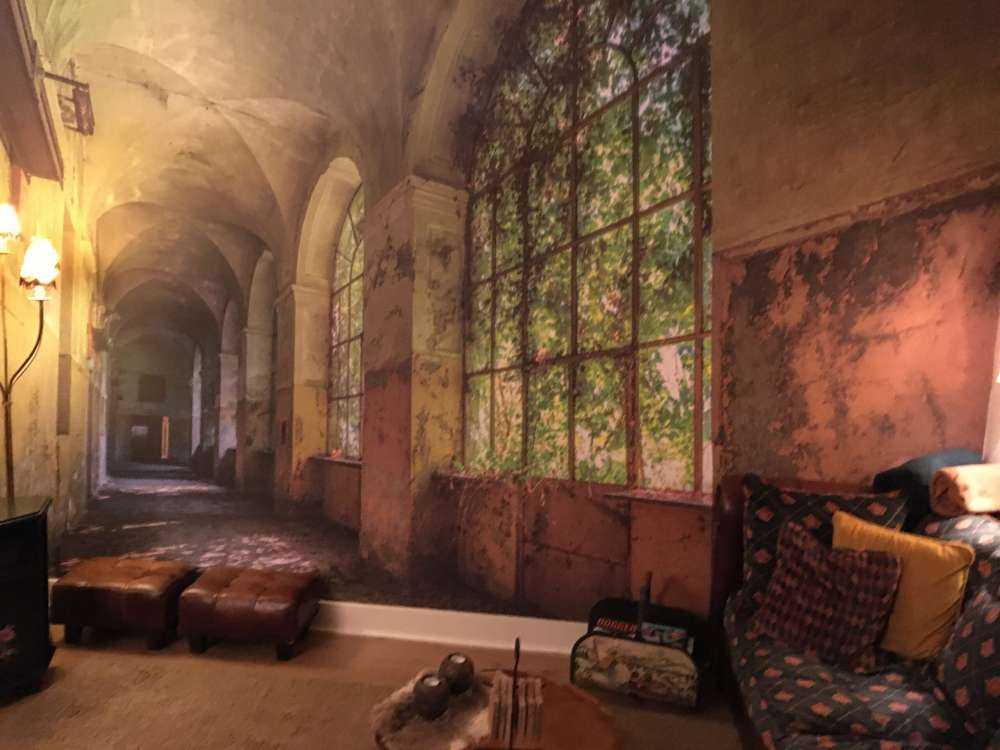 Vecchio edificio abbandonato