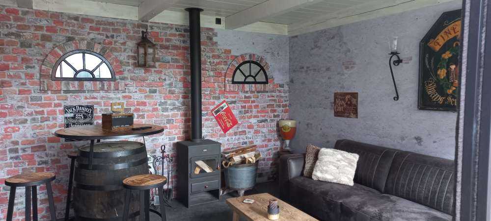 Muro di mattoni restaurato