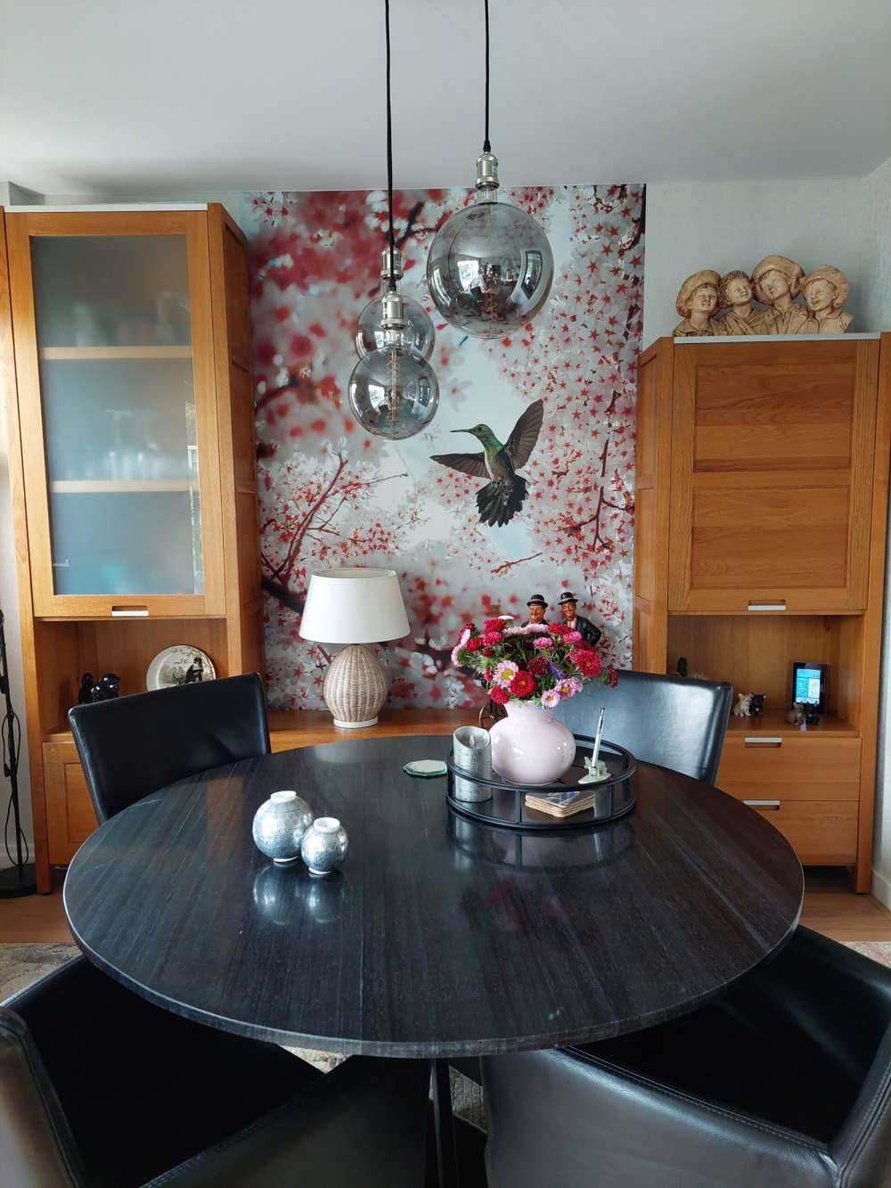 Colibrì tra i fiori