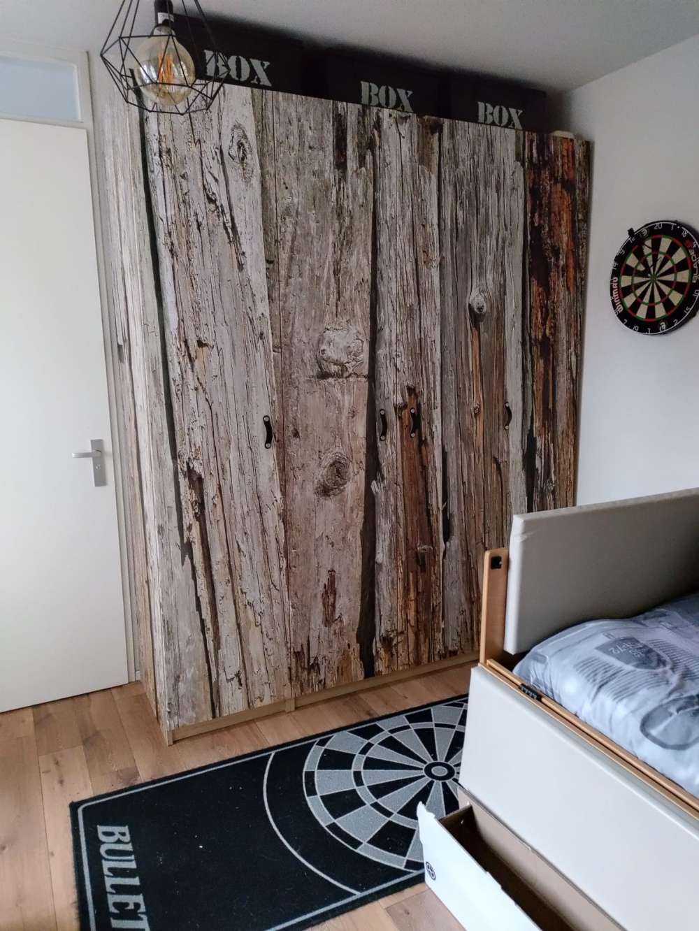 Legno vecchio verticale