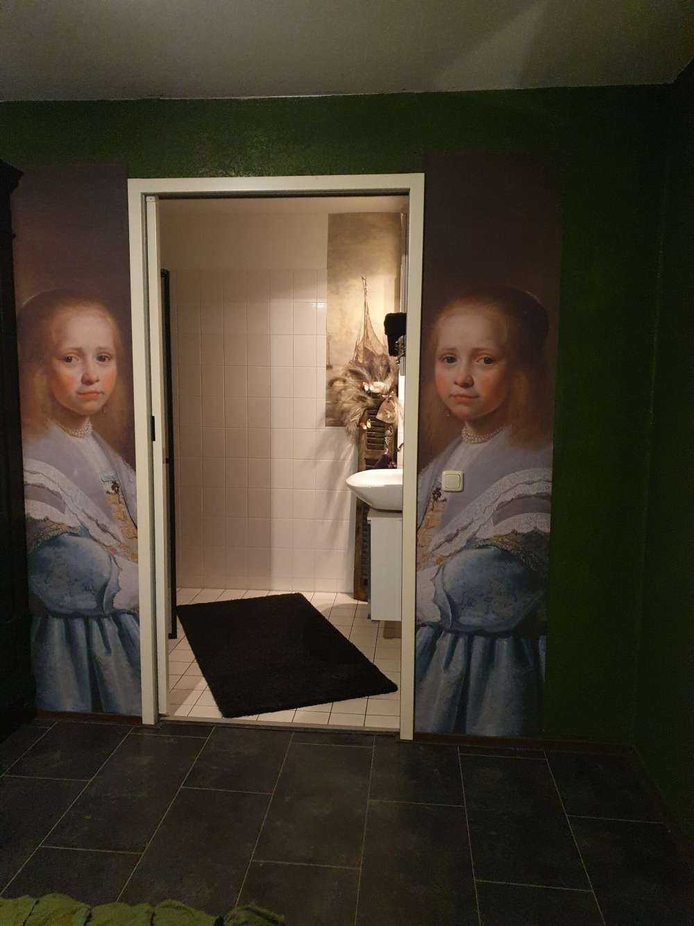 Ritratto di ragazza in blu