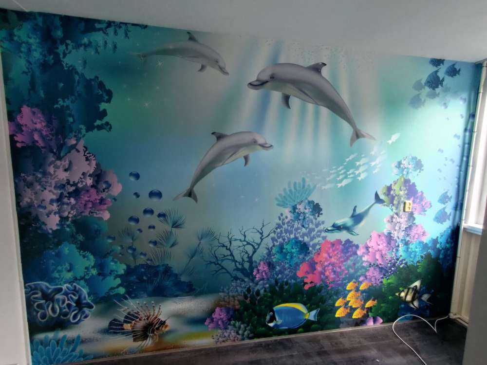 Mondo sommerso con i delfini