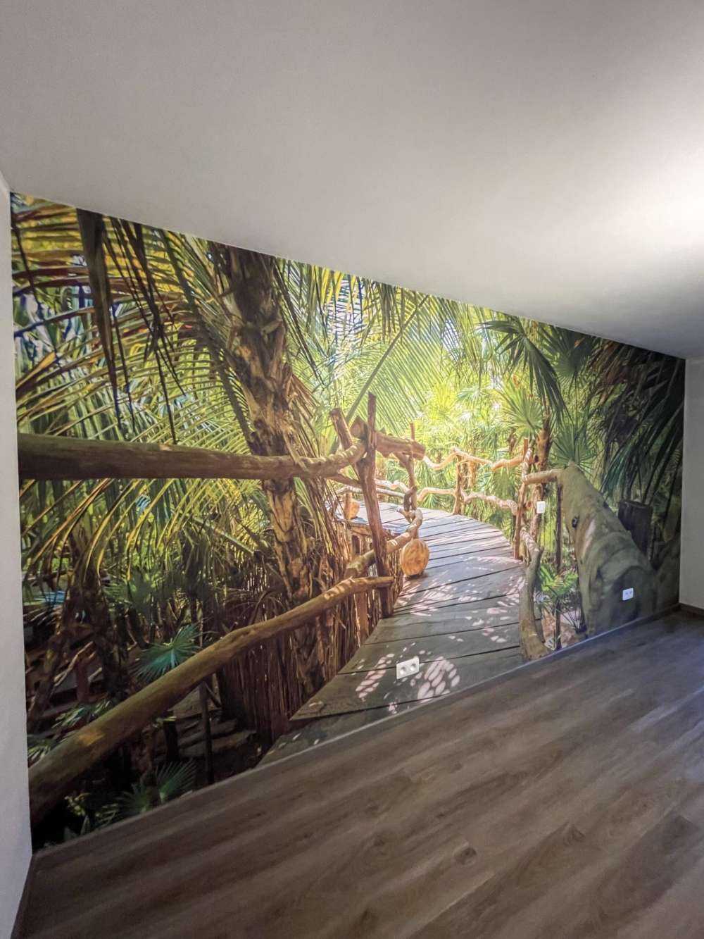 Ponte della giungla tropicale