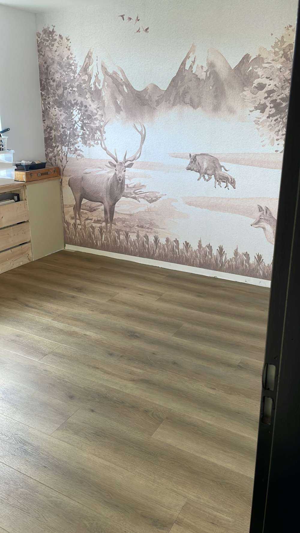 Foresta con animali in taupe