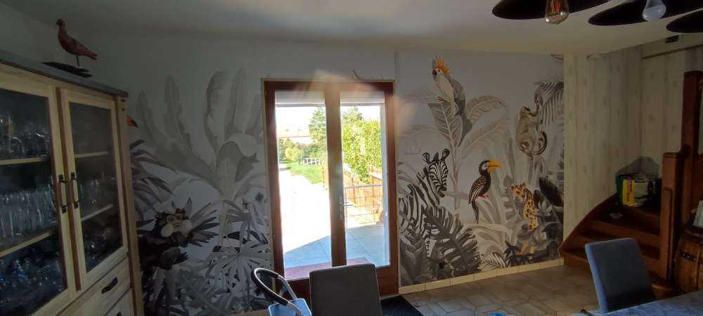 Giungla piena di animali