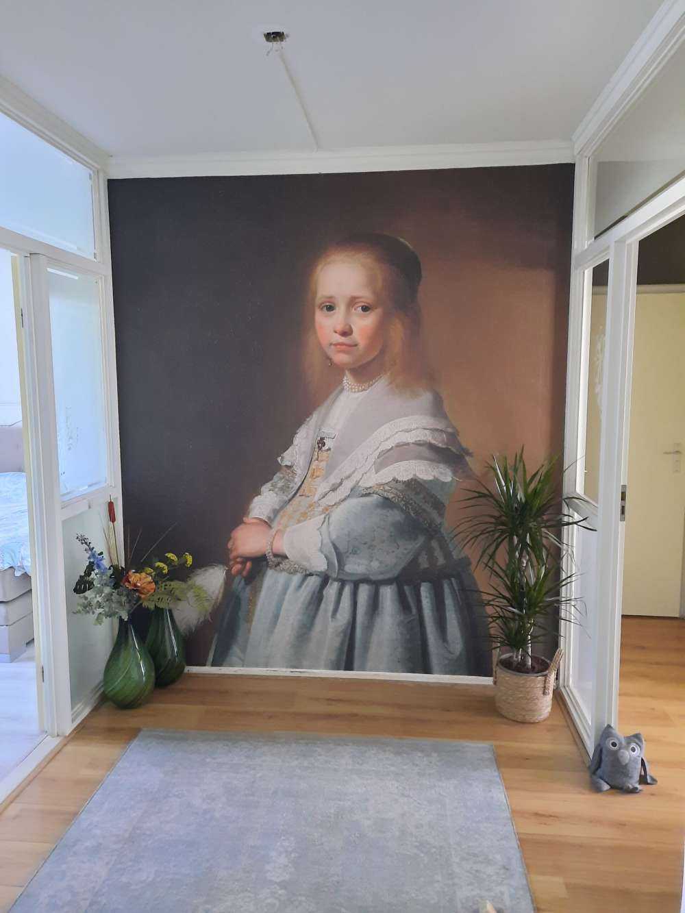 Ritratto di ragazza in blu