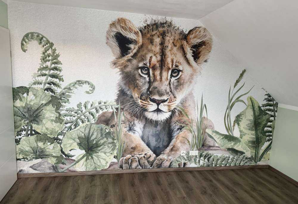 Giovane leone nella giungla