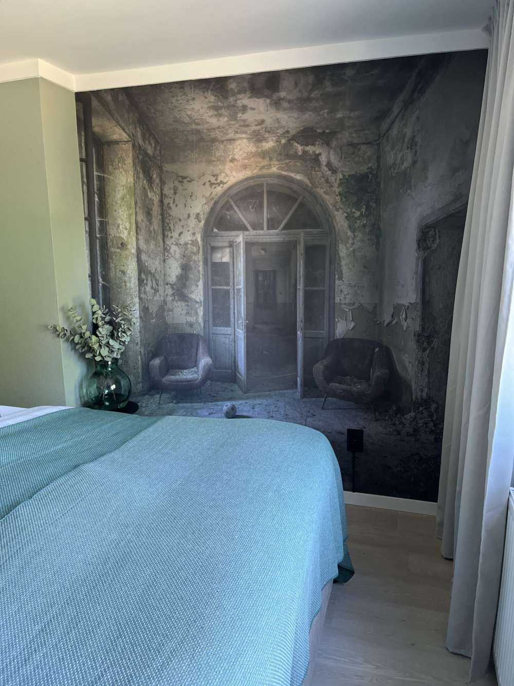 Corridoio in casa abbandonata