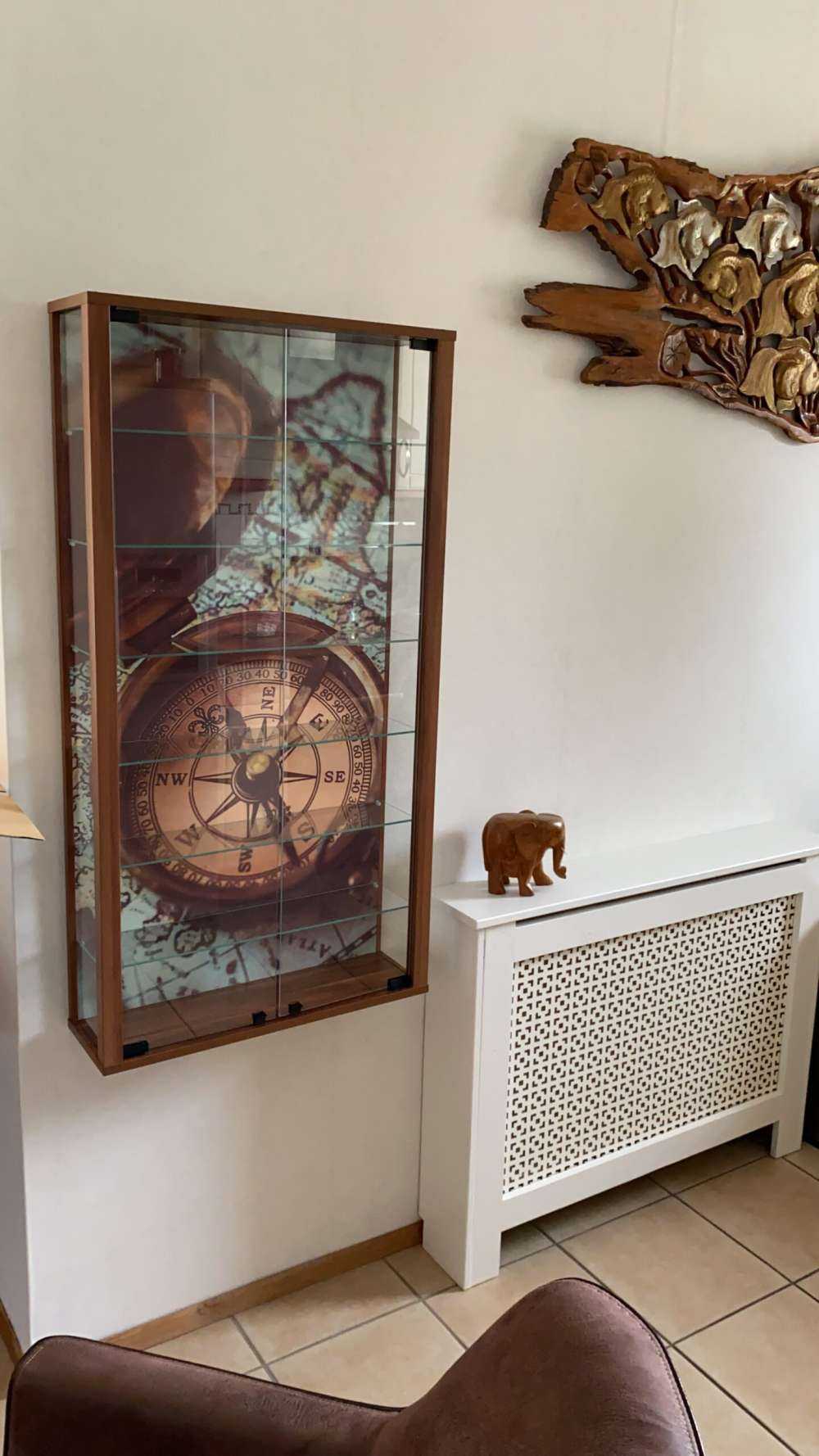 Mappa del mondo vintage con bussola