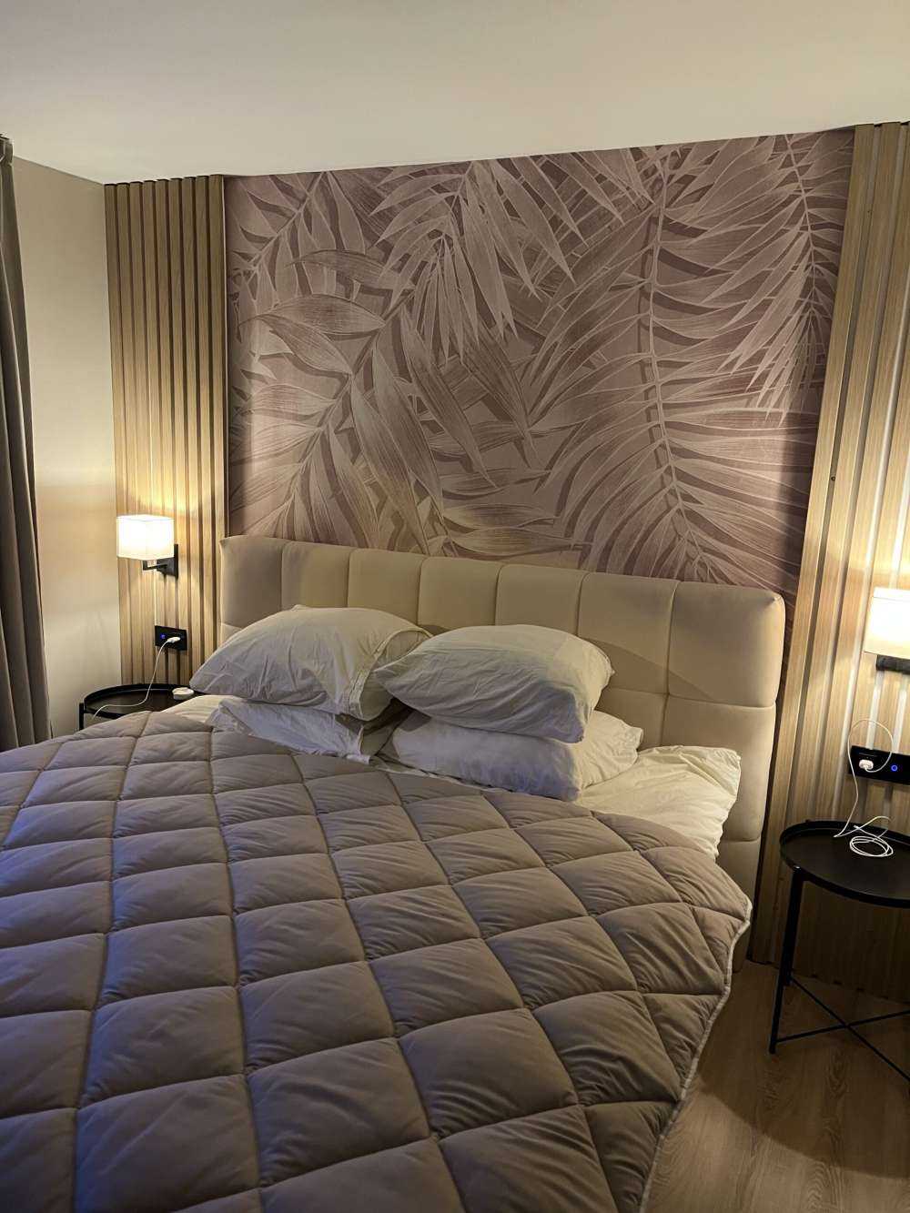 Hojas de palmera con textura, de color beige