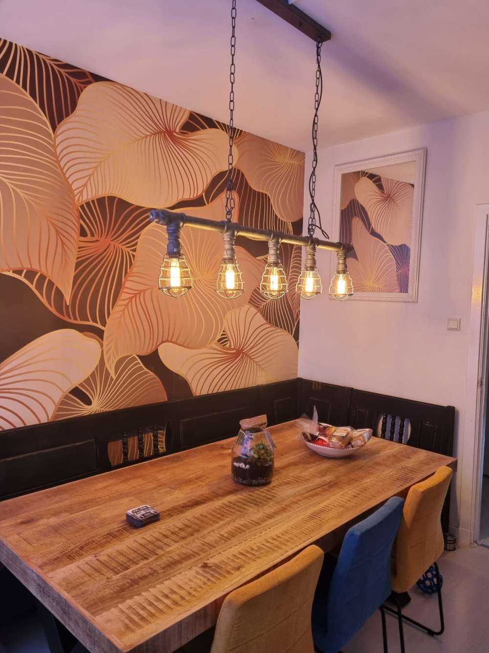 Foglie tropicali marroni