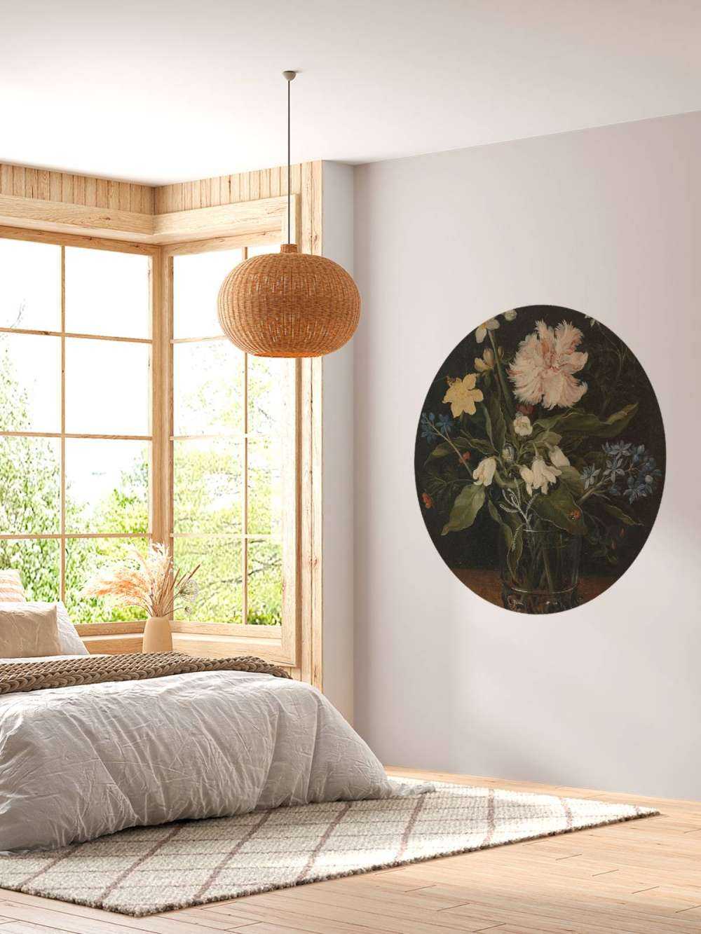 Natura morta con fiori in un bicchiere