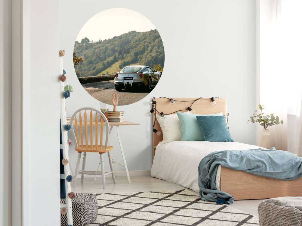 Ferrari F12 tra le montagne