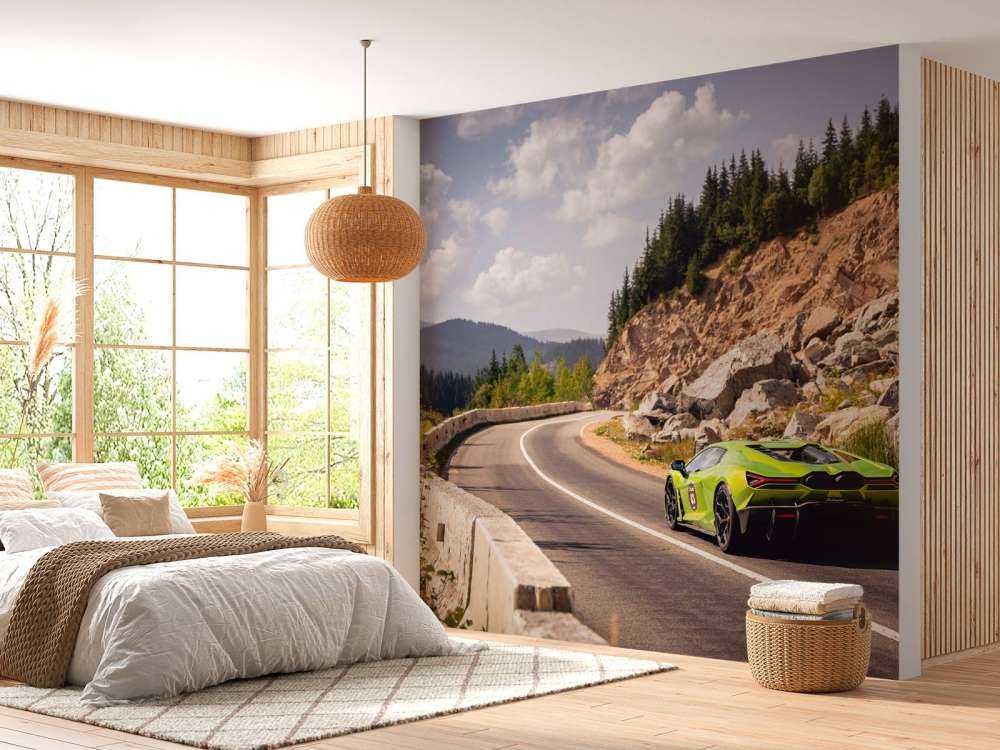 Lamborghini Revuelto nelle montagne