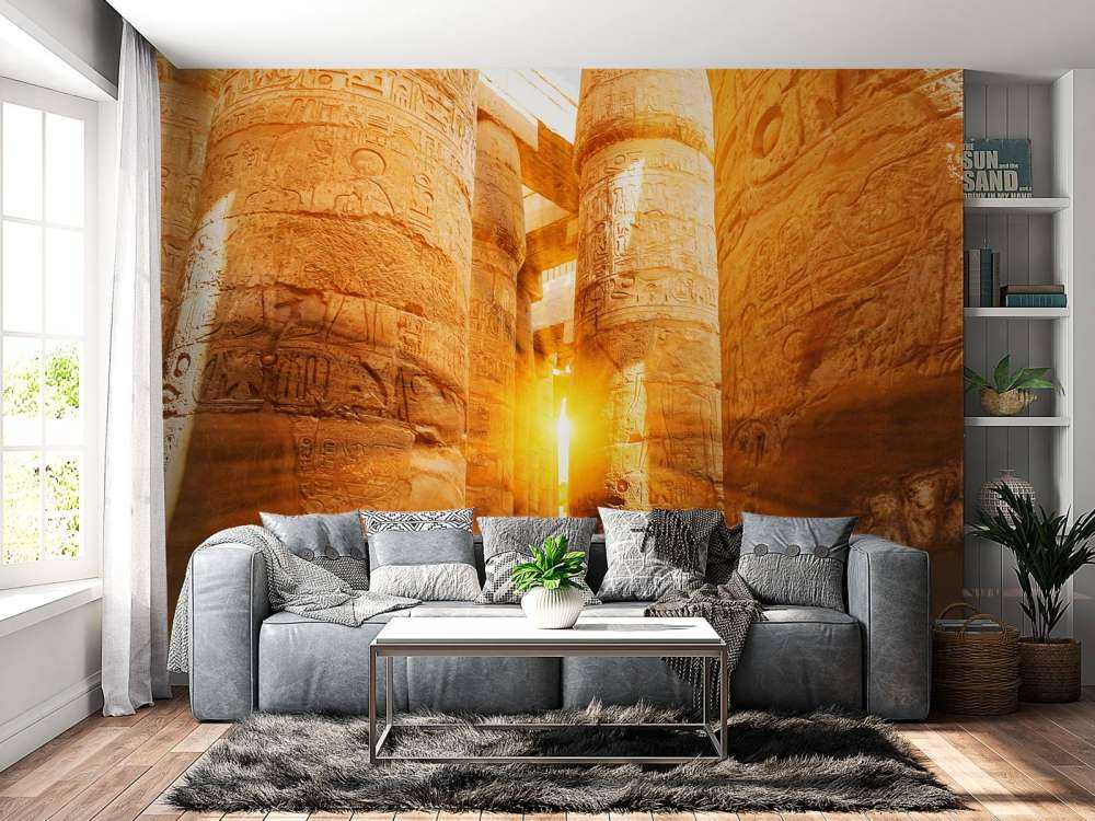 Il sole attraverso le rovine