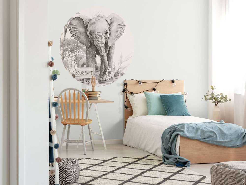 Baby elefante nella giungla beige