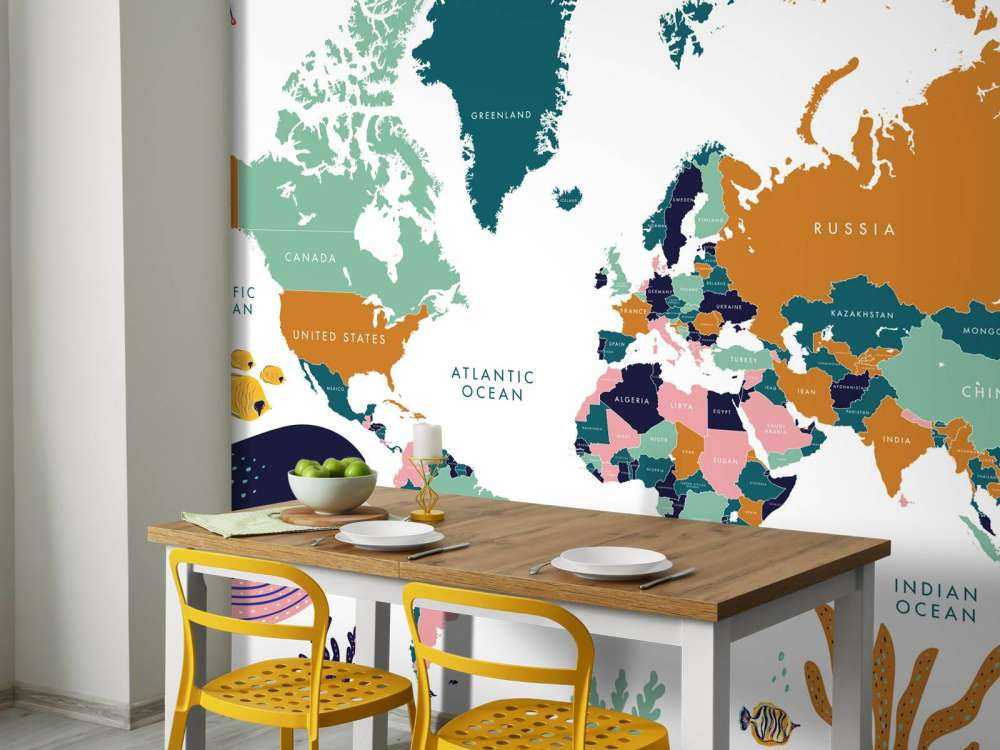 Mappa del mondo con animali dell'oceano