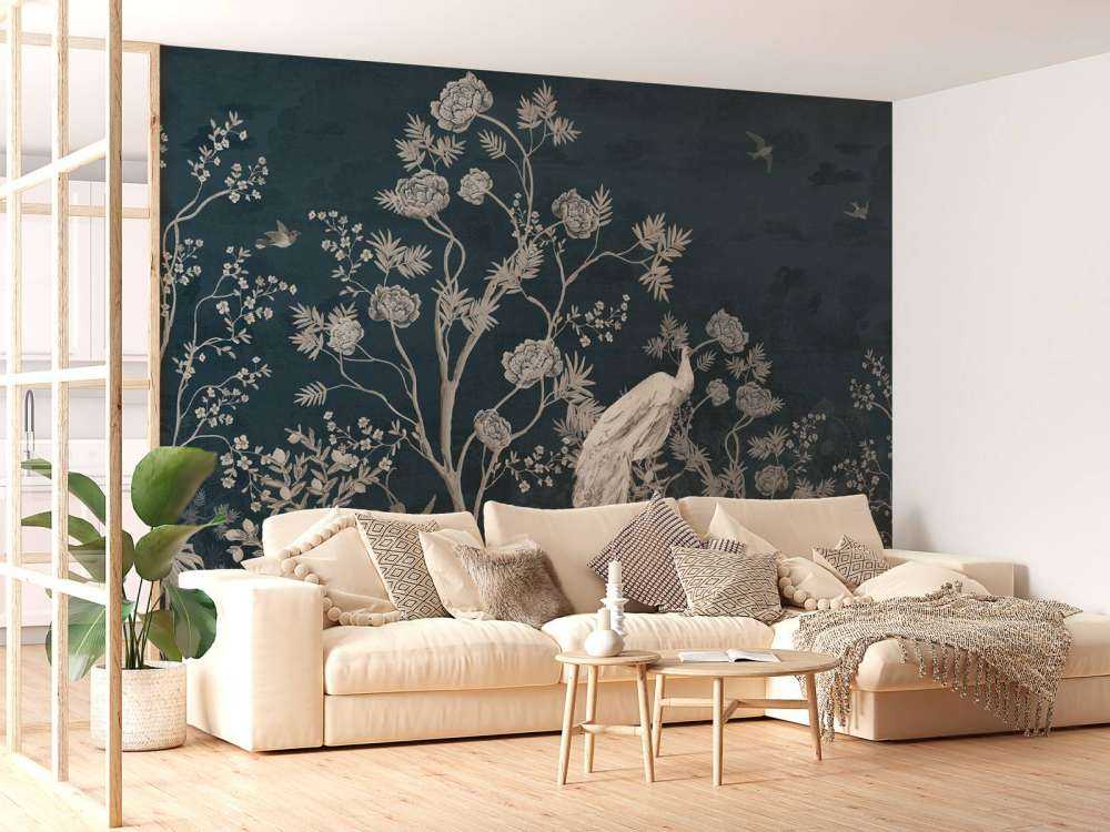 Splendore del Pavone nel Giardino Notturno