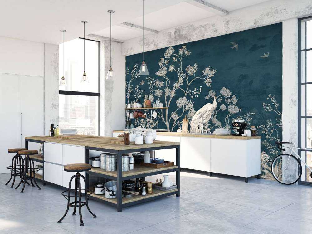 Splendore del Pavone nel Giardino Notturno