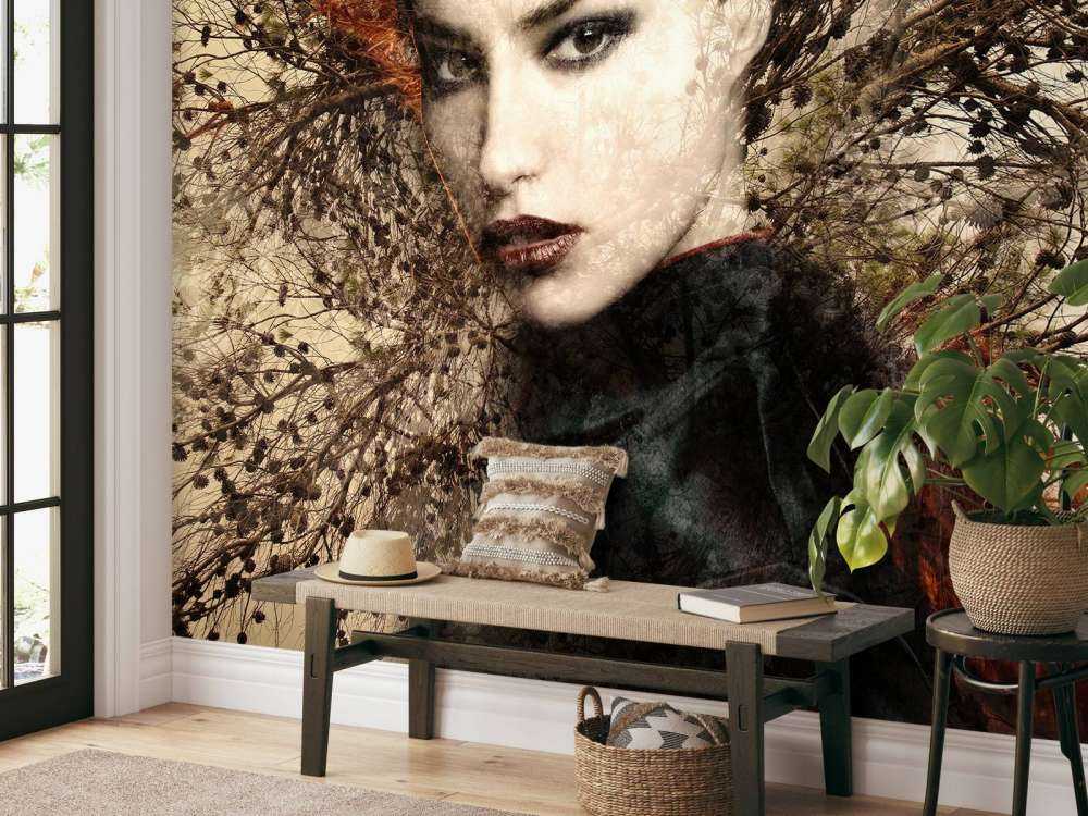 Donna e rami aggraziati