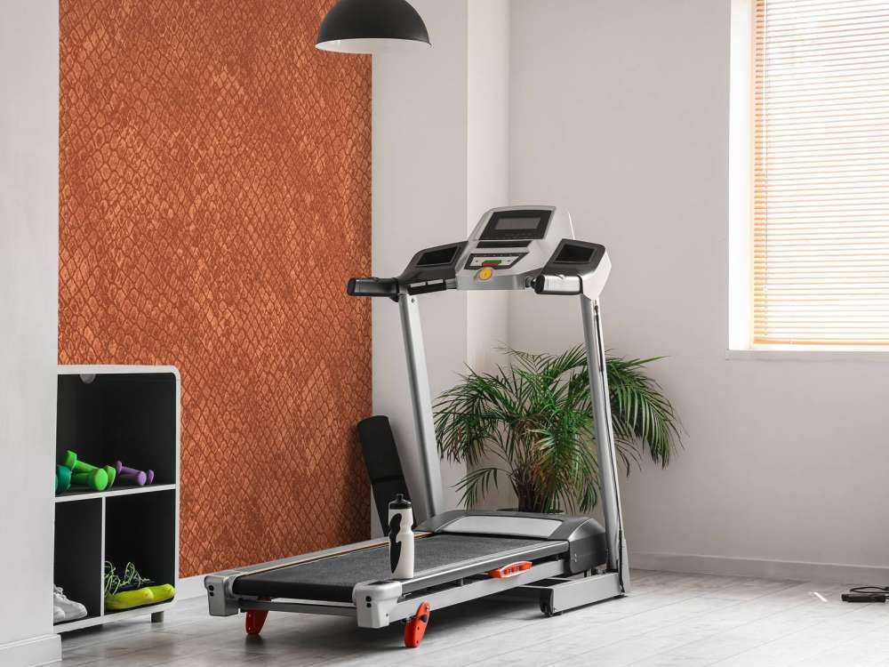 Struttura a serpente in terracotta