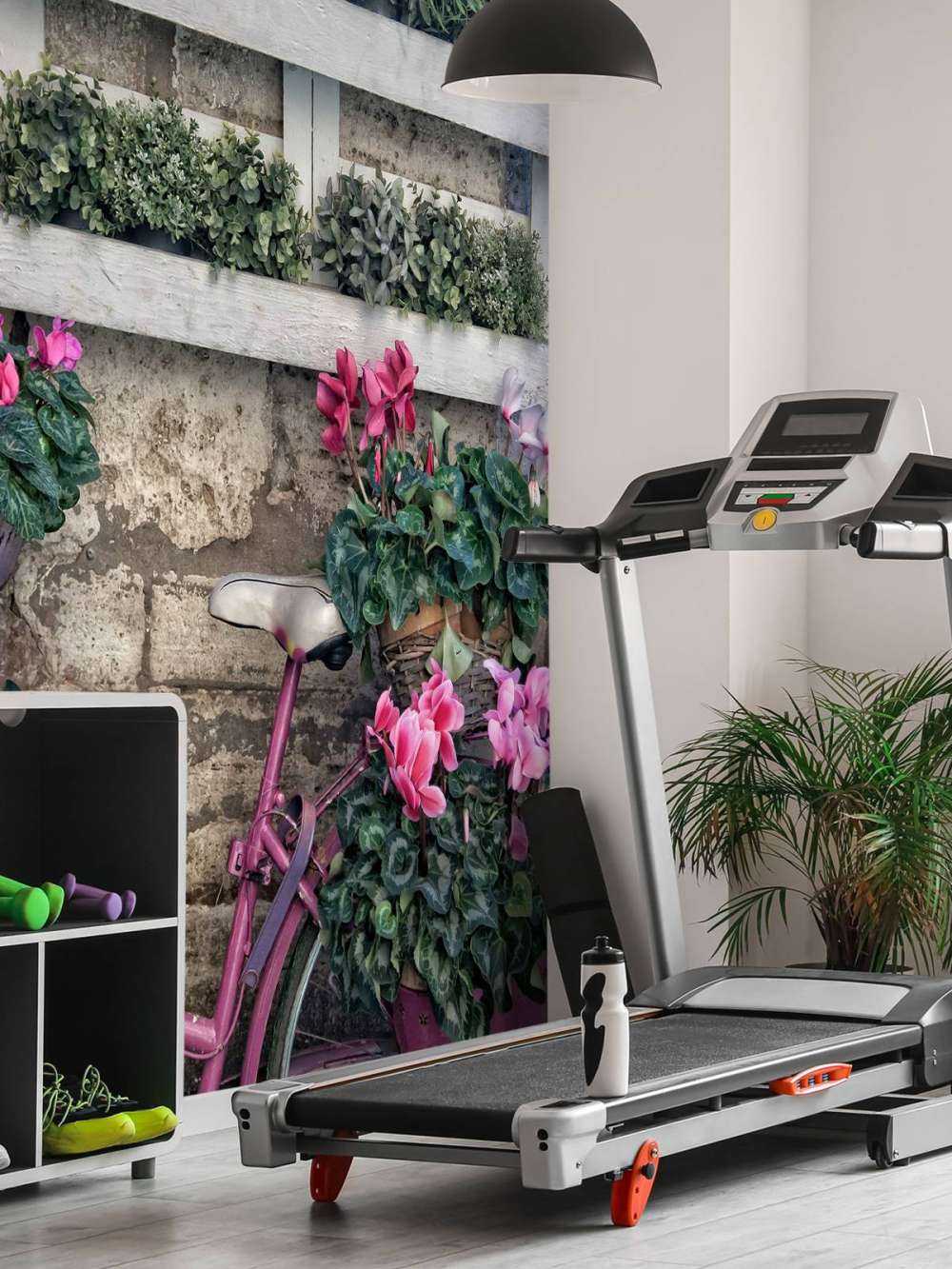 Bicicletta d'epoca con fiori