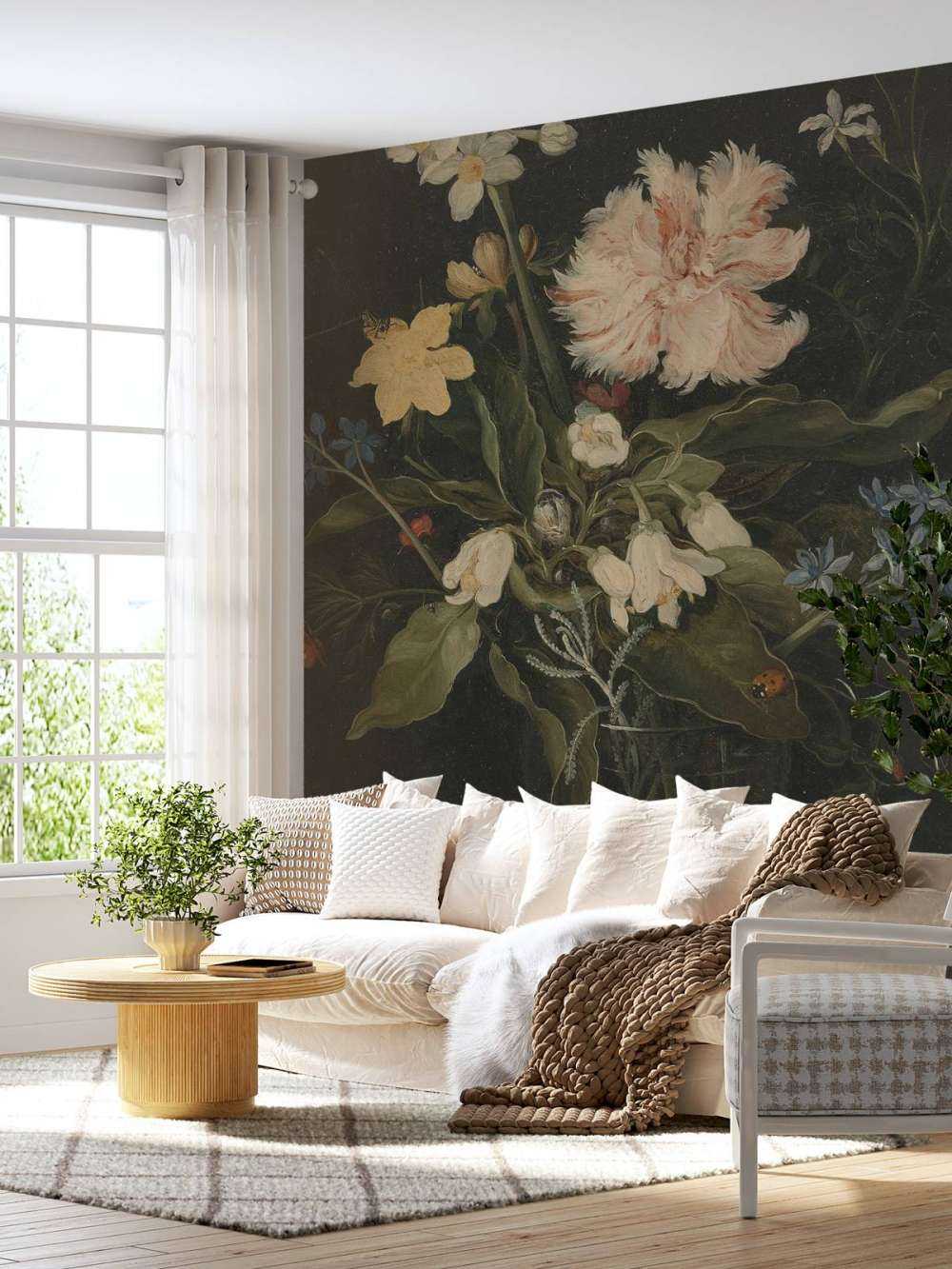 Natura morta con fiori in un bicchiere