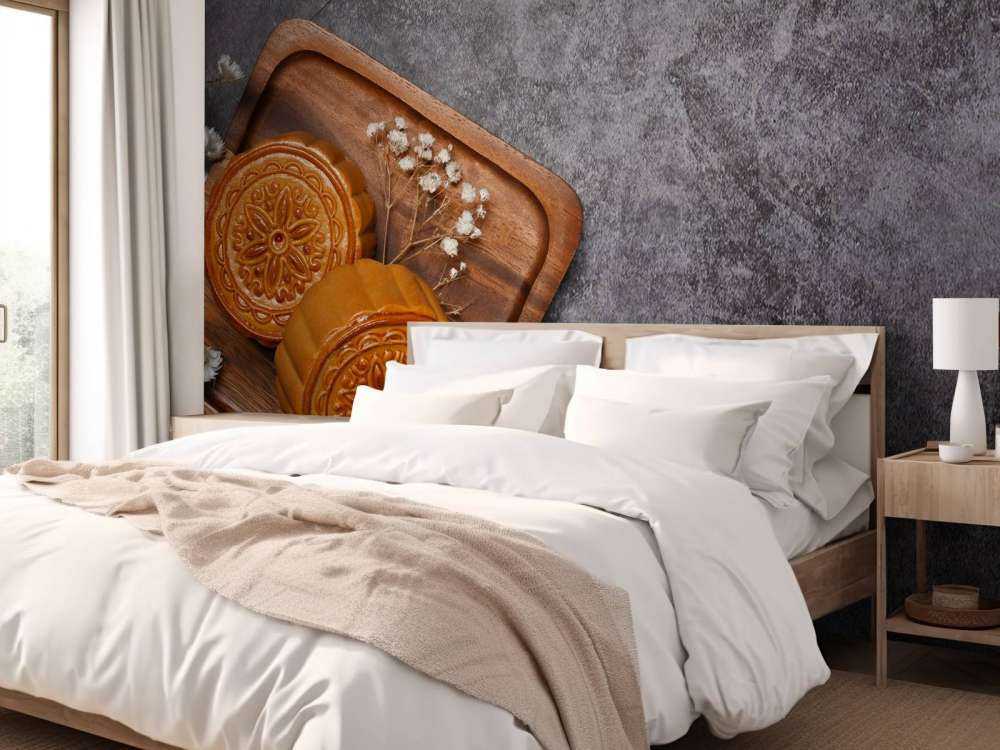 Torte di luna su un piano di lavoro nero