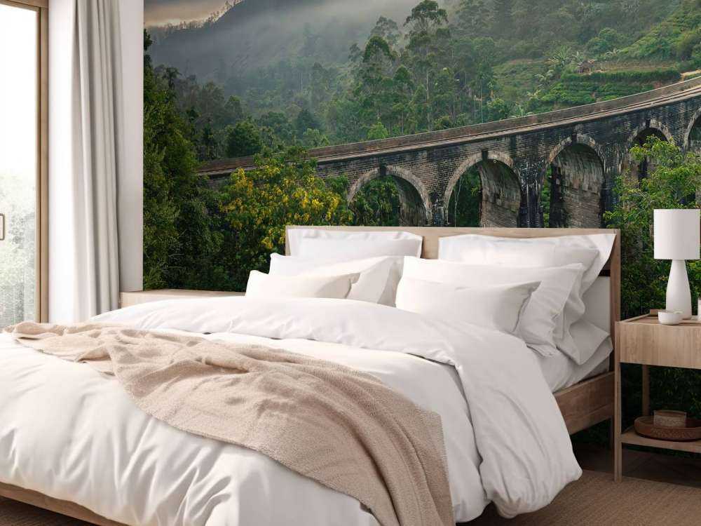 Ponte ferroviario attraverso la giungla