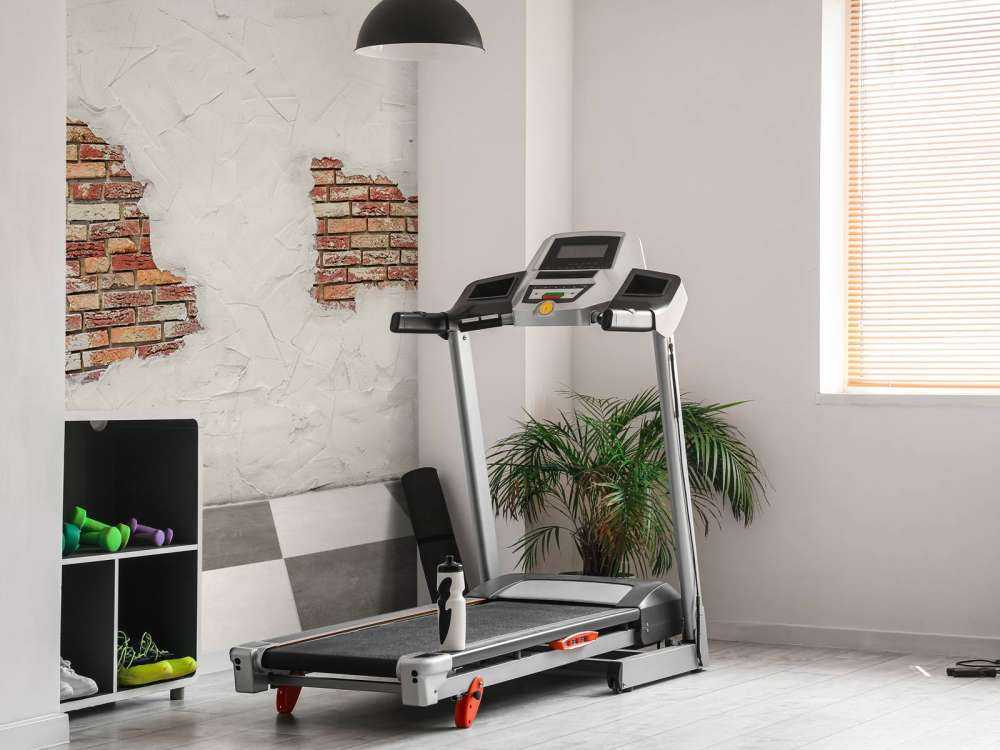 Muro di mattoni con stucco