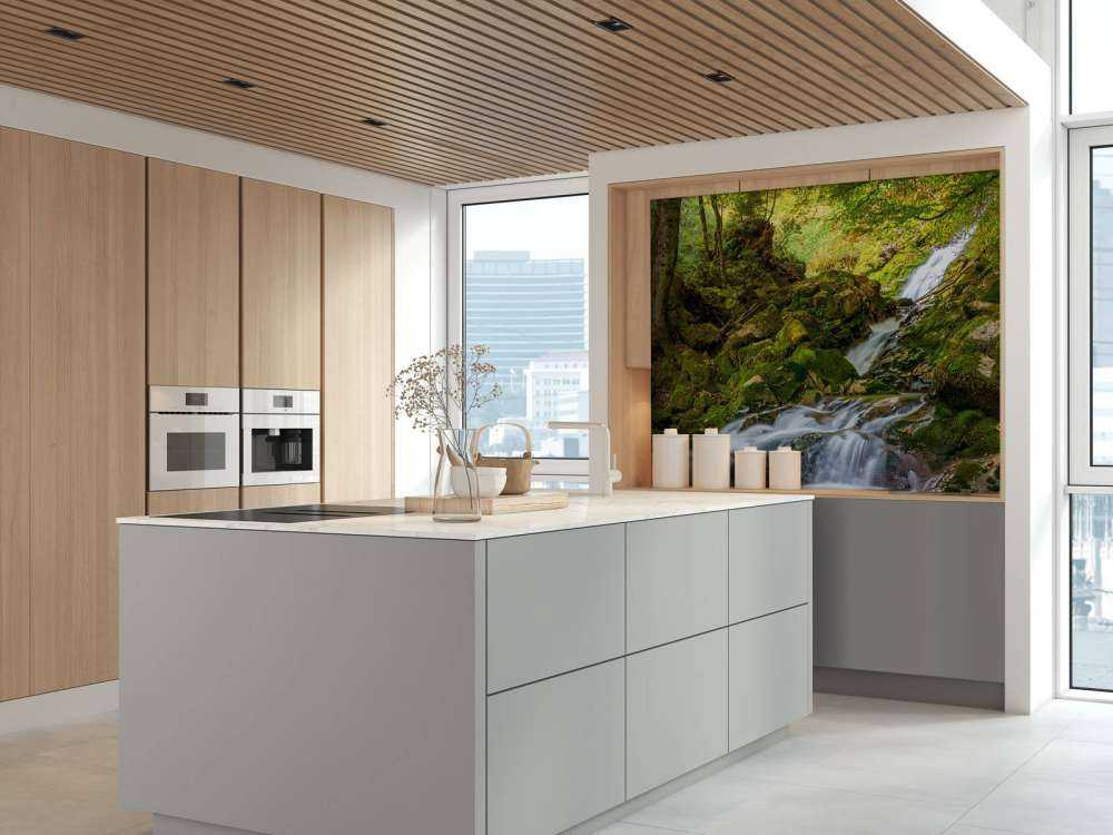 Cascata in mezzo alla foresta