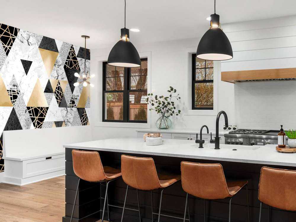 Triangoli di marmo con oro