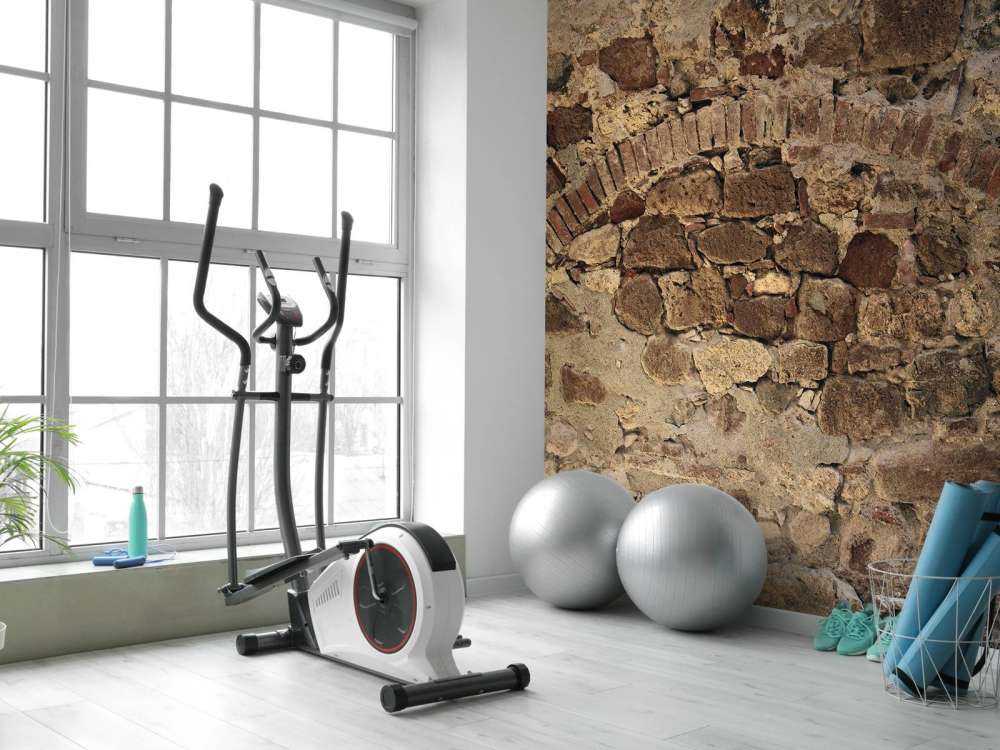 Vecchio muro con arco