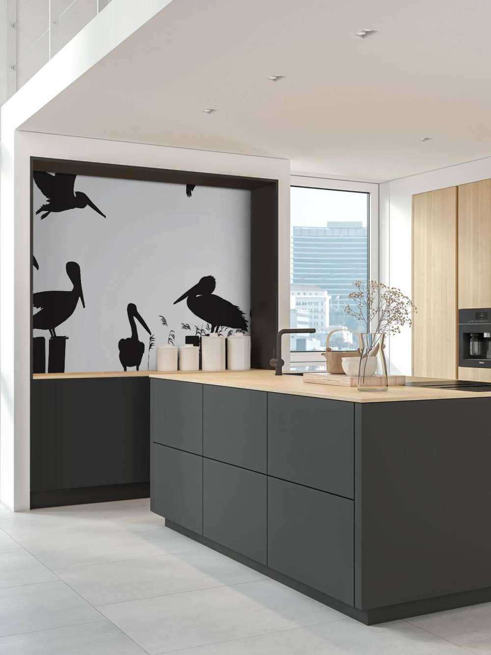 Pellicani su un molo