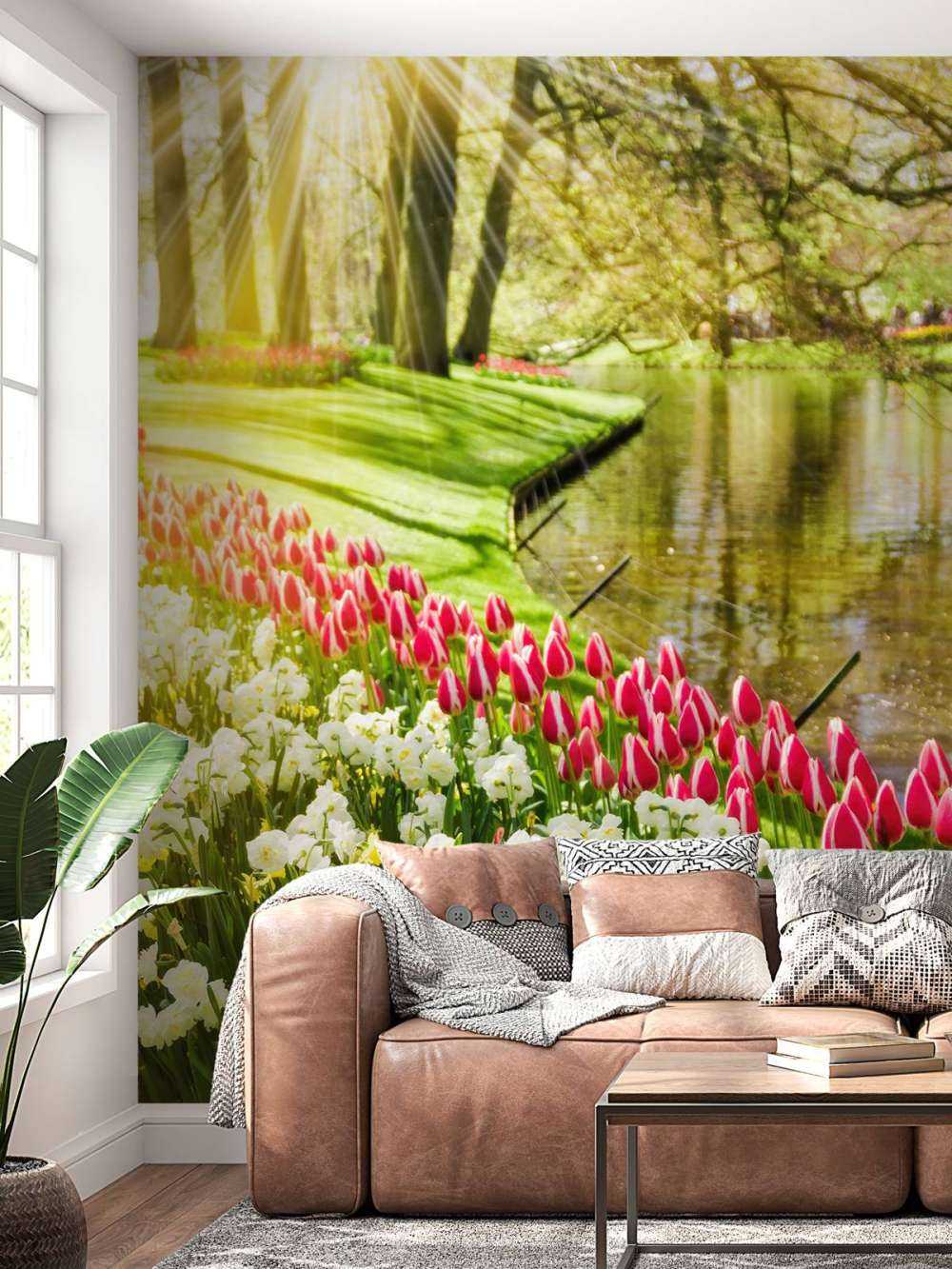 Fiori in un parco soleggiato