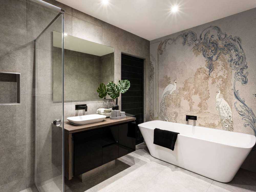 Splendore Barocco del Pavone da una Prospettiva Moderna