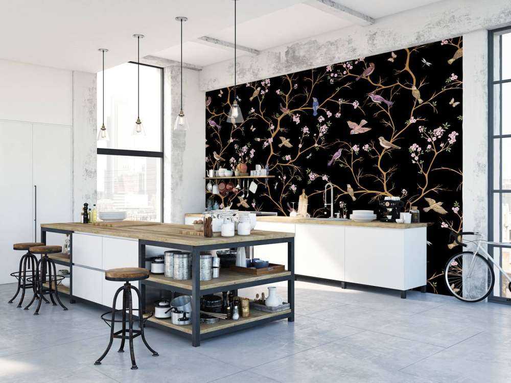 Rami fioriti con uccelli