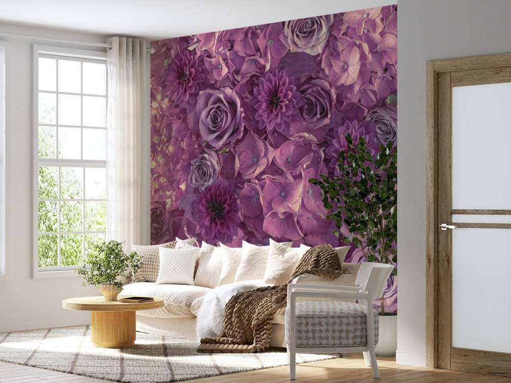 Ortensie, rose e dalie viola