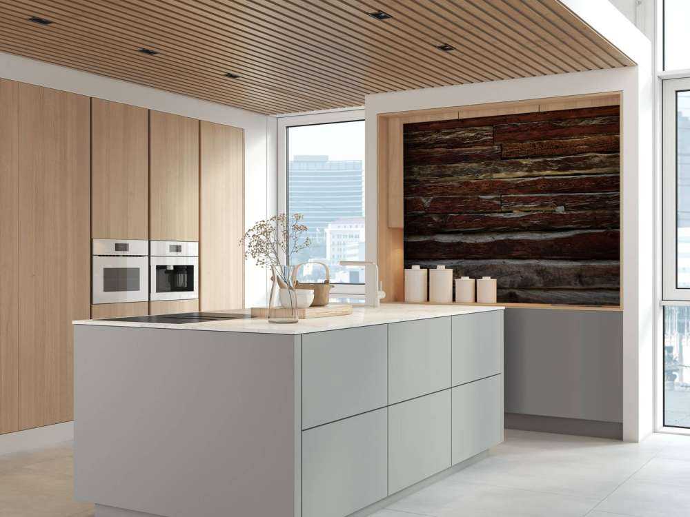 Legno vecchio e rovinato dalle intemperie