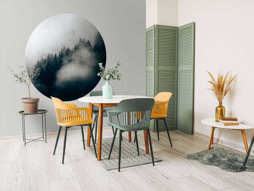 Mattina nebbiosa sulle Alpi