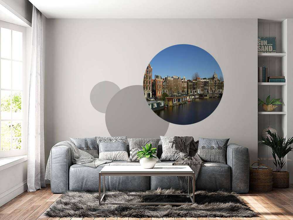 Case galleggianti lungo il canale