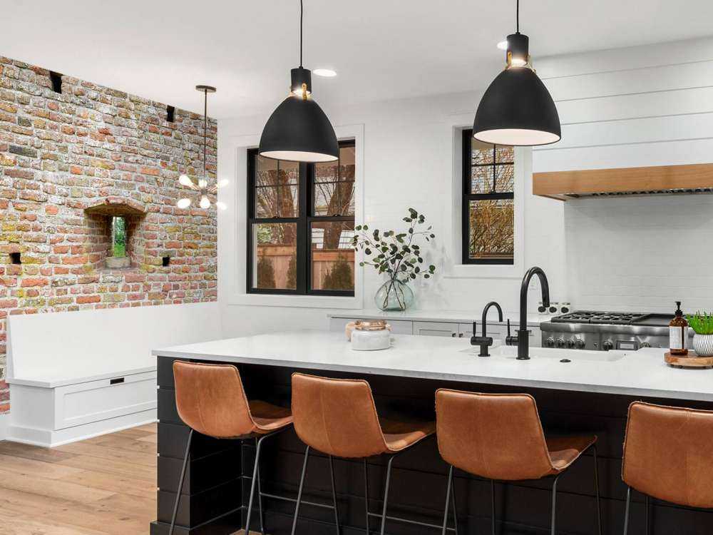 Muro della città con vista attraverso