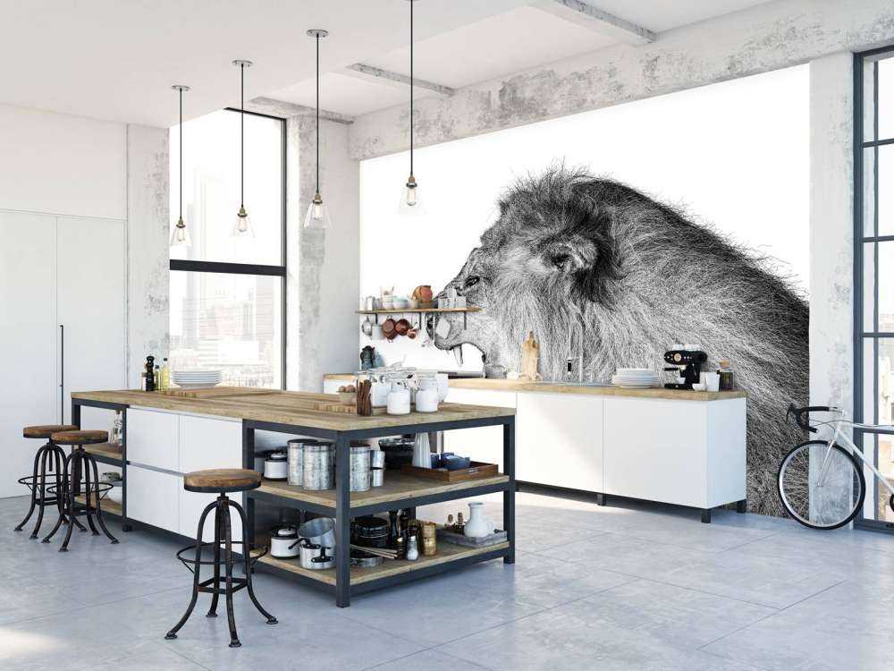 Leone ruggente bianco