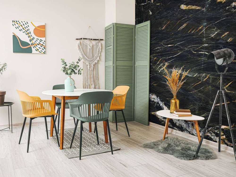 Marmo nero con struttura in oro